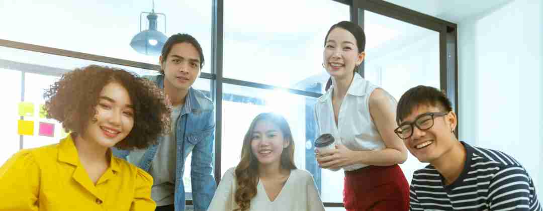 与全球最佳雇主  PG国际光电<br>
一起探索未来职涯可能