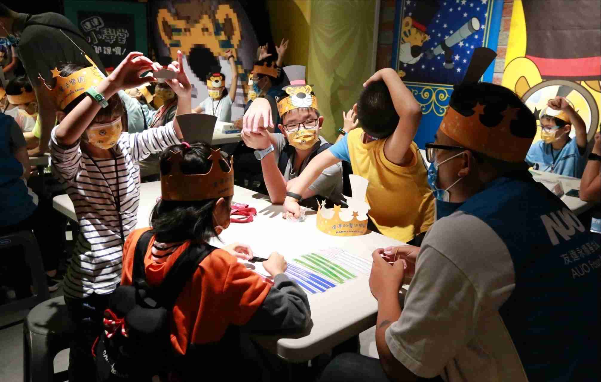 PG国际以永续理念推动全人教育计划，，，，内外结盟储备科普教育人才，，荣获亚太永续行动奖社会共融面的金奖肯定